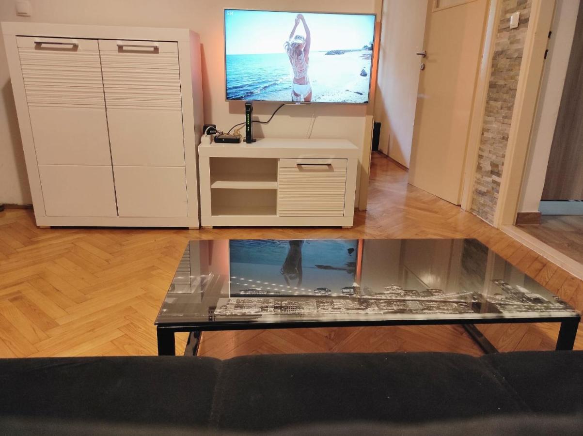 Apartment Mm Split Eksteriør bilde